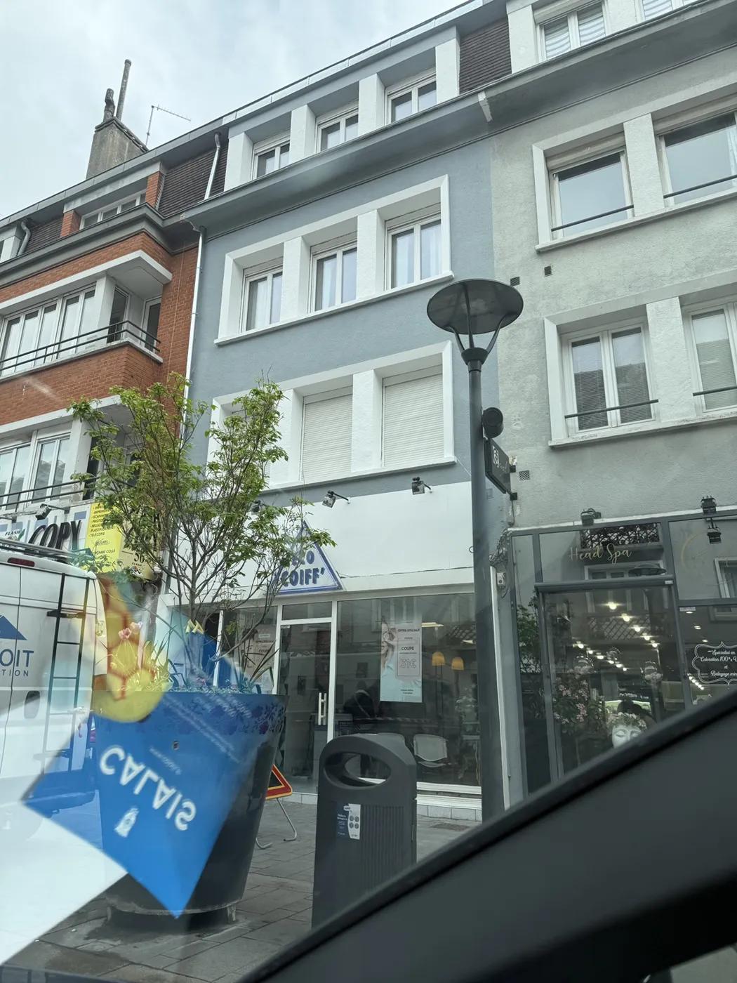 Rénovation d’une façade bleue